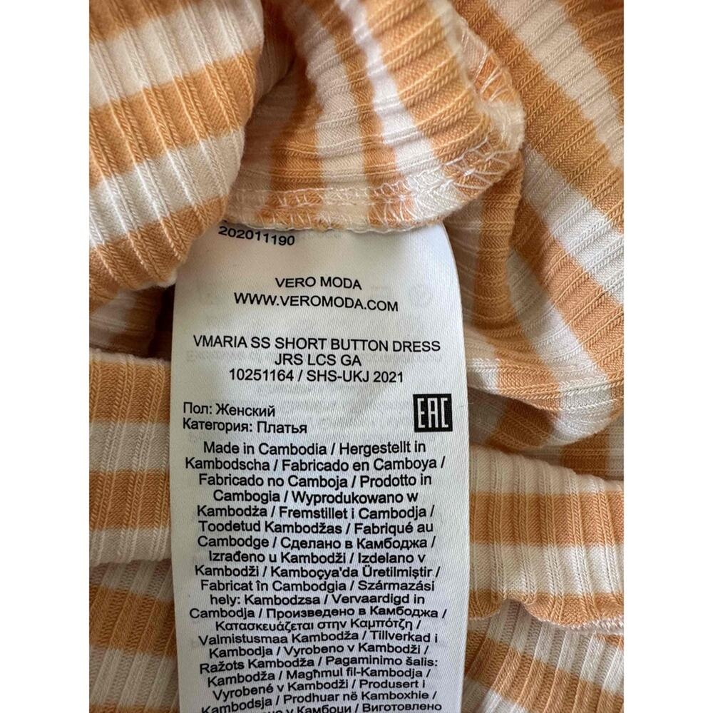 Vero Moda White Stripe Pattern Button Down V Neck… - image 6